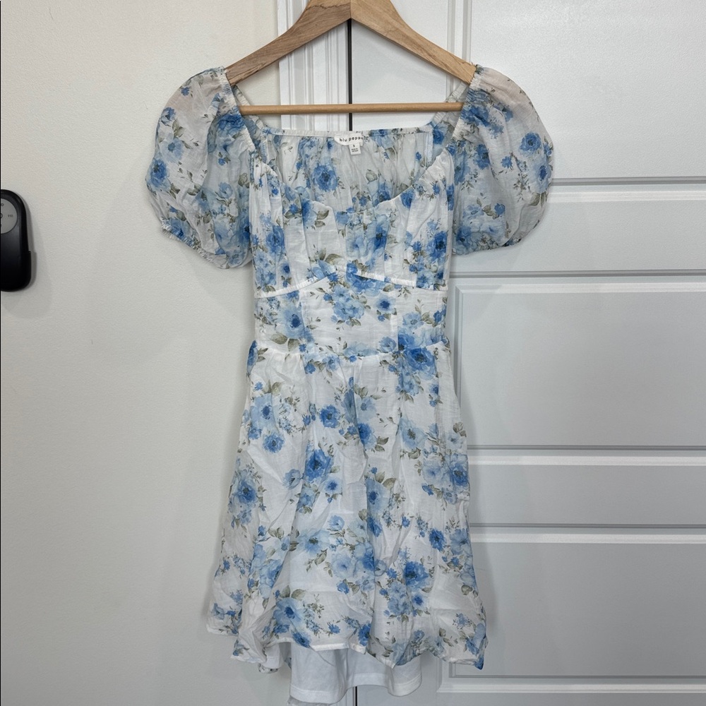Junior’s Blue Floral Spring Dress Summery Flowy Flowers Easter Lightweight Small